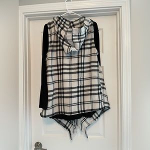 2 shirts selling together